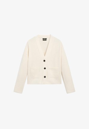Cardigan di maglia crema con maniche lunghe, due tasche frontali, scollo a V profondo e tre bottoni neri al centro.