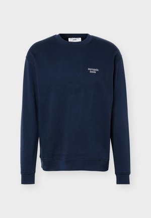Laivastonsininen pitkähihaisen crewneck-collegepaita, jossa pieni "marcopolo denim" -logo vasemmassa rinnassa.