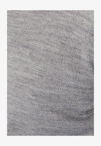 Selezionato, Heather Gray