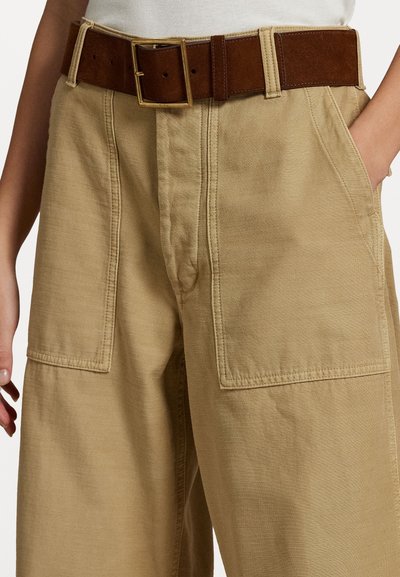Polo Ralph Lauren COTTON REVERSE SATEEN CROPPED FLAT FRONT - Kelnės - khaki