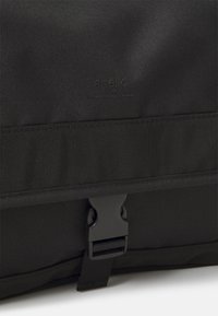 anello MESSENGER UNISEX - Mala a tiracolo - black