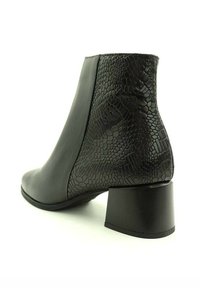 PITILLOS Botines bajos - BLACK