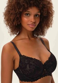 ESOTIQ IDYLLA czarny