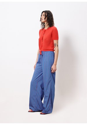 AELIS - Vest - rouge