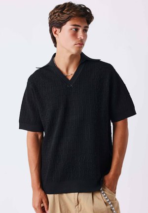 Project X Paris, POLO EN MAILLE TEXTURÉE À MOTIF QUADRILLÉ - Polo - noir