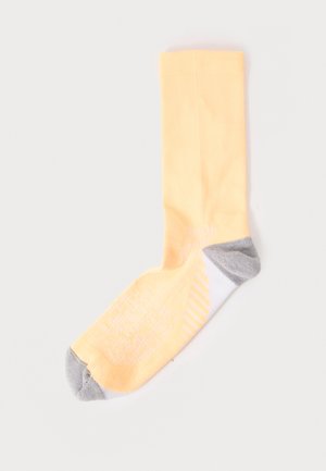 PERFORMANCE RUN CREW SOCK UNISEX - Sportsokken - orange glow