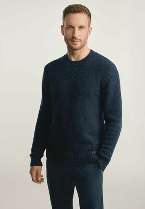 - Sweter