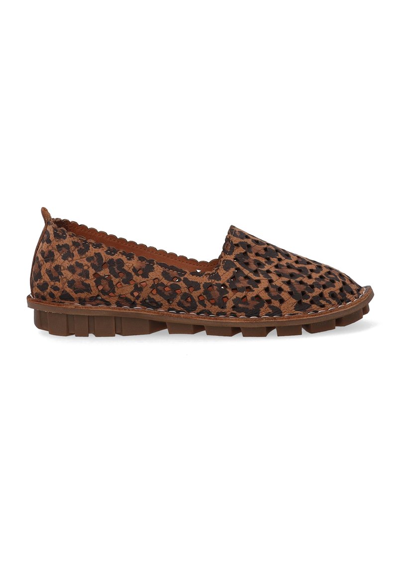 Bavlněné slip-on boty s leopardím potiskem a hnědou gumovou podrážkou, s vlnkovaným okrajem a prodyšným designem pro pohodlí a flexibilitu.