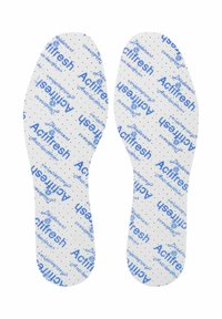 Biele stiely s modrým potlačením "Acritfresh", s hladkým povrchom a perforáciami pre priedušnosť. Navrhnuté pre pohodlie a kontrolu zápachu.