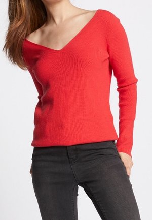 Morgan Pullover - red
