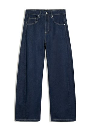 Jeans en denim bleu foncé à jambes larges avec poches avant, passants de ceinture et fermeture par bouton à la taille.