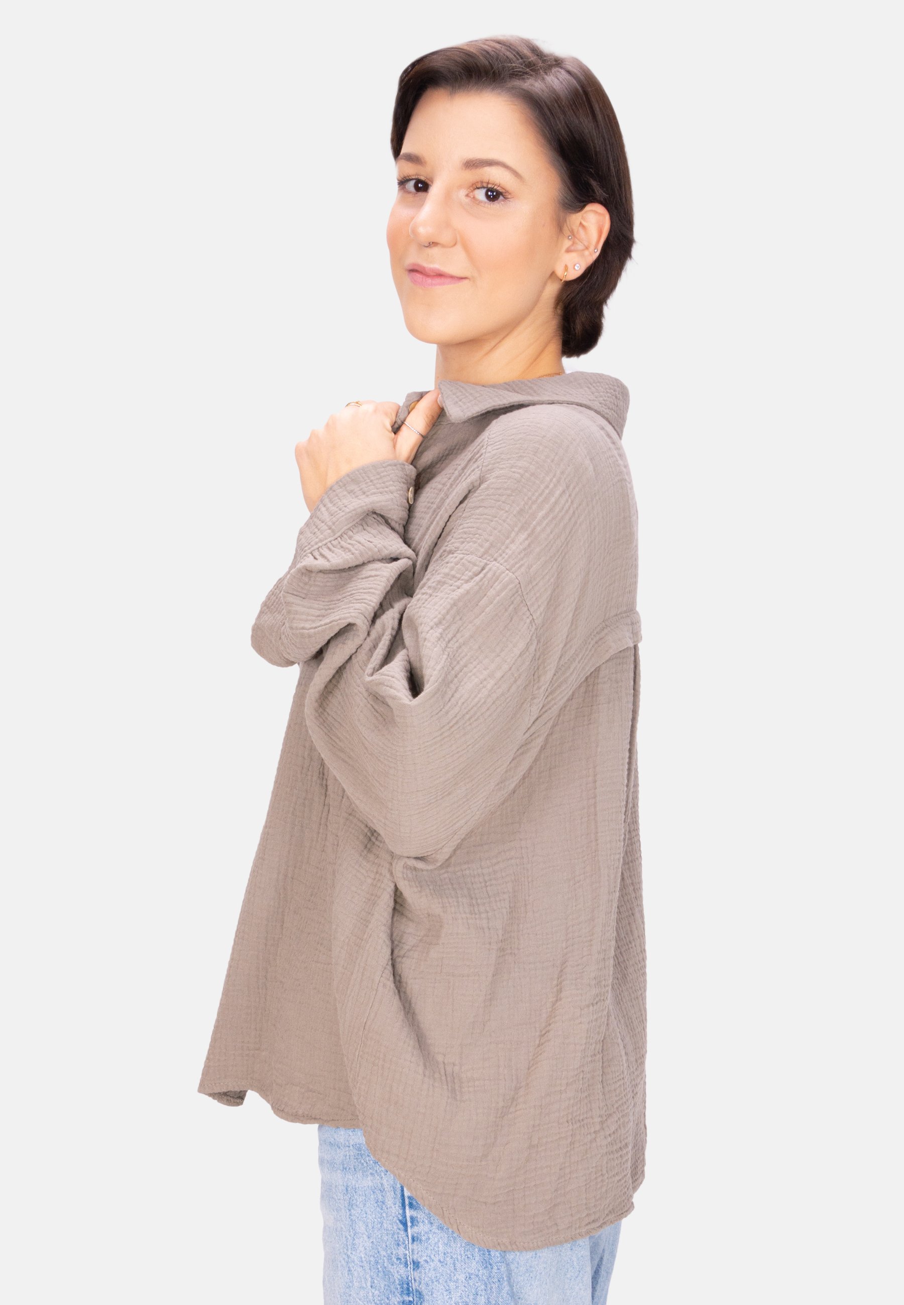 Seasons of April SASHA MUSSELIN OVERSIZED - Hemdbluse - taupe