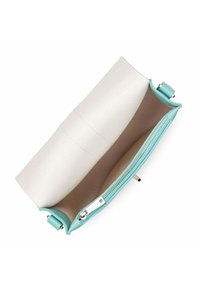 Borsetta in pelle con corpo bianco e accenti turchesi. Presenta una chiusura con zip, una texture liscia e una tasca interna con apertura a soffietto.