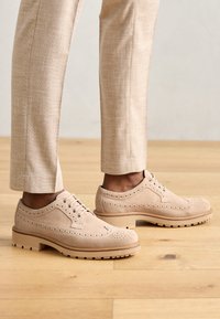 ECCO METROPOLE OSLO - Lace-ups - dust