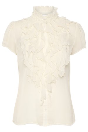 Blusa crema realizzata in tessuto leggero, con un davanti arricciato, collo alto, maniche corte e chiusura con bottoni.