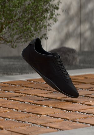 Calvin Klein, BALLET LACEUP - Baskets basses - triple black