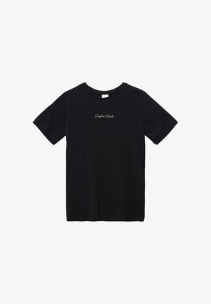 T-shirt en coton noir à manches courtes, col rond, avec "Sushi Club" brodé en blanc en écriture cursive sur le devant. Coupe classique.