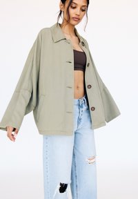 PULL&BEAR - TRENCH  - Veste mi-saison - green Image miniature 1