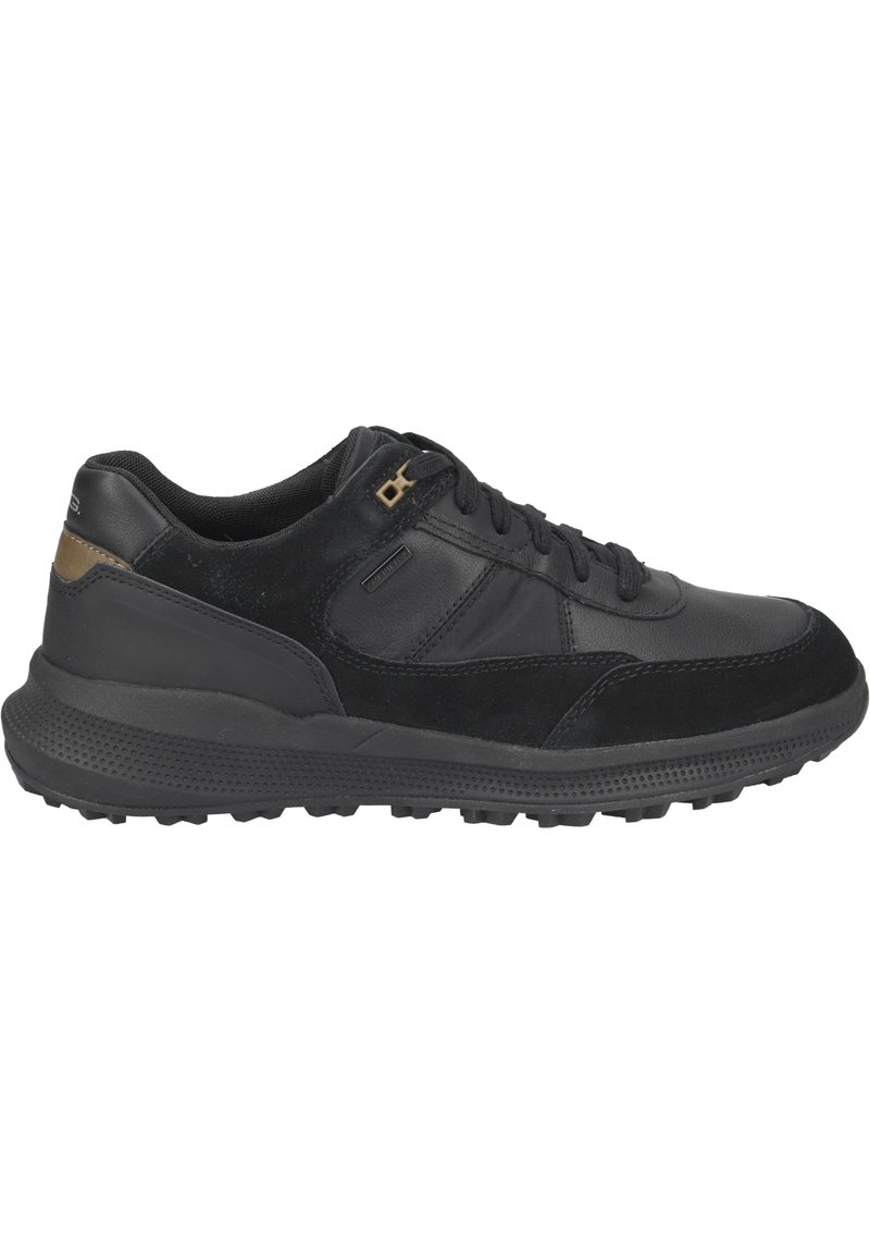 Scarpe sportive nere realizzate in pelle e camoscio, con punta arrotondata, suola in gomma testurizzata e dettaglio in tonalità marrone chiaro sul tallone.
