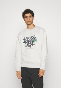 Jack & Jones JORSILVERLAKE - Sudadera - white melange