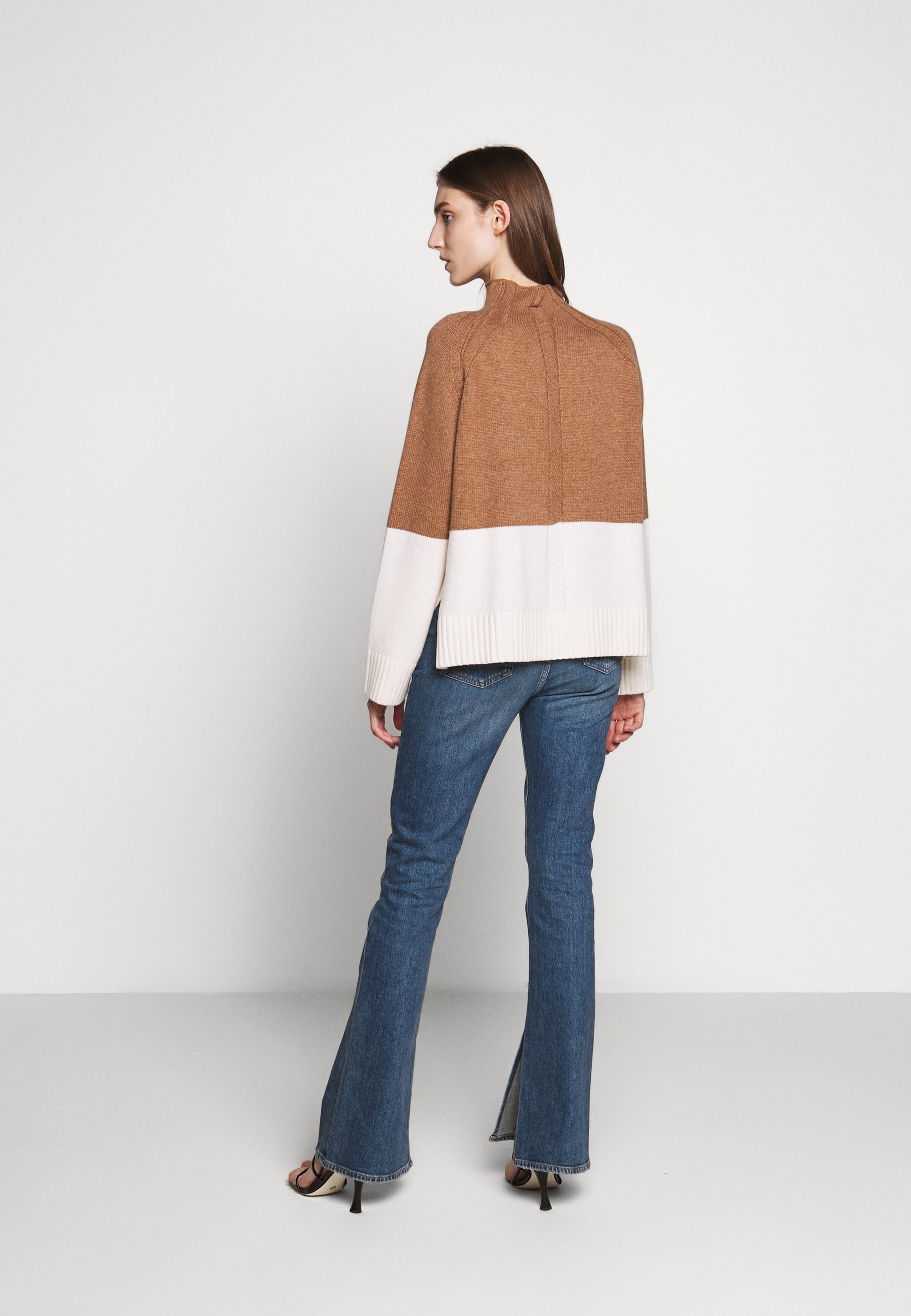 By Malene Birger BEGONIA Strikkegenser tanninbrun Shoppa By Malene Birger BEGONIA Tannin | Gensere