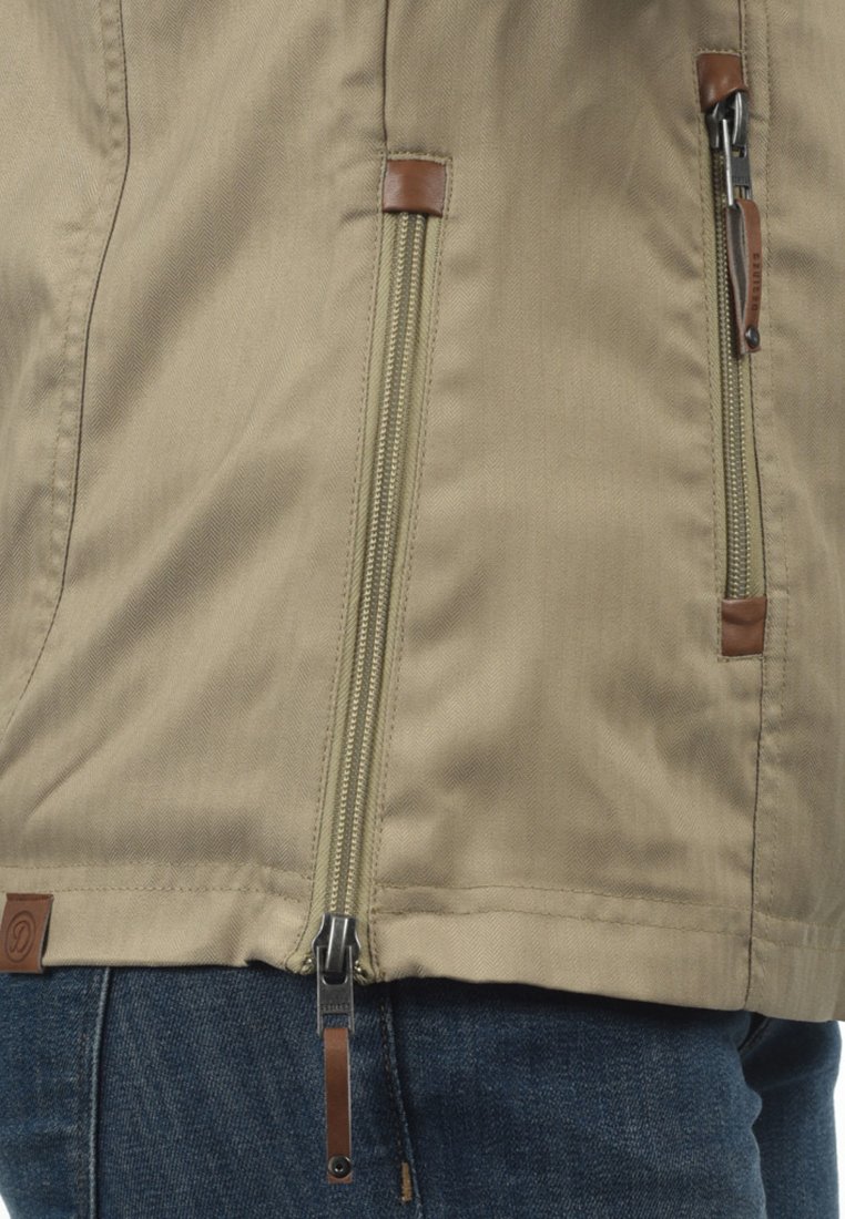 Damen Leichte Jacken | Desires BERENIKE Windbreaker dune/mehrfarbig - DF17829 Damen Leichte Jacken | Desires BERENIKE Windbreaker dune/mehrfarbig - DF17829