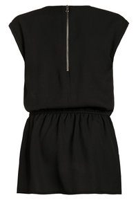 Zwarte blouse met korte mouwen en een cinched taille. Heeft een zilveren ritssluiting aan de achterkant en is gemaakt van een gladde, lichte stof.