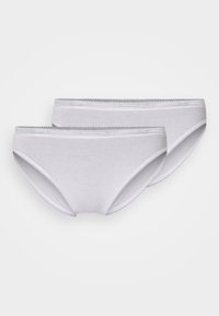 Unselected, white