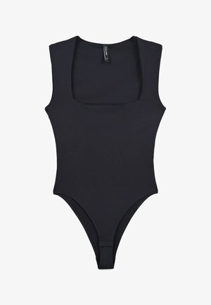 Body nero realizzato in tessuto liscio con scollatura quadrata, design senza maniche, apertura alta sulle gambe e dettagli di cucitura minimi.