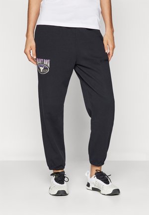 Under Armour Jogginghose - black