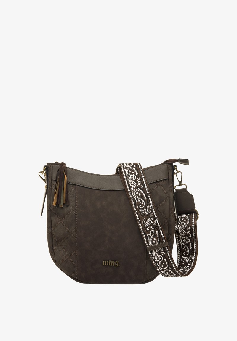 Borsa a spalla in finta pelle marrone con design trapuntato, tracolla regolabile con motivo, dettagli a frange e logo dorato sulla parte anteriore.