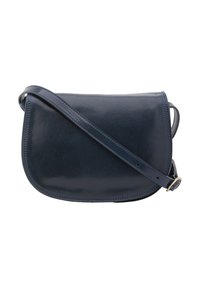 Smaragdgrüne Leder-Crossbody-Tasche mit einer geschwungenen Form, flacher Vorderseite und verstellbarem Tragegurt, ausgestattet mit glatter Textur und dezenten Nähdetails.