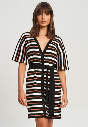 PETRAS - Kampsunkleit - orange stripe