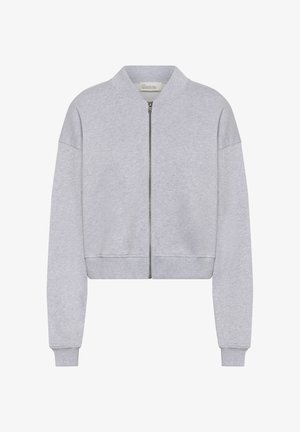 Svijetlosiva kratka dukserica s patentnim zatvaračem, dugim rukavima i rebrastim manžetama i ovratnikom.