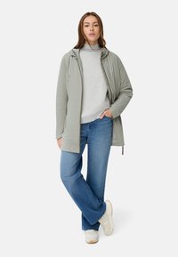 camel active FUNKTIONS AUS MIT KAPUZE UND REFLEKTIERENDEN DETAILS - Parka - misty sage