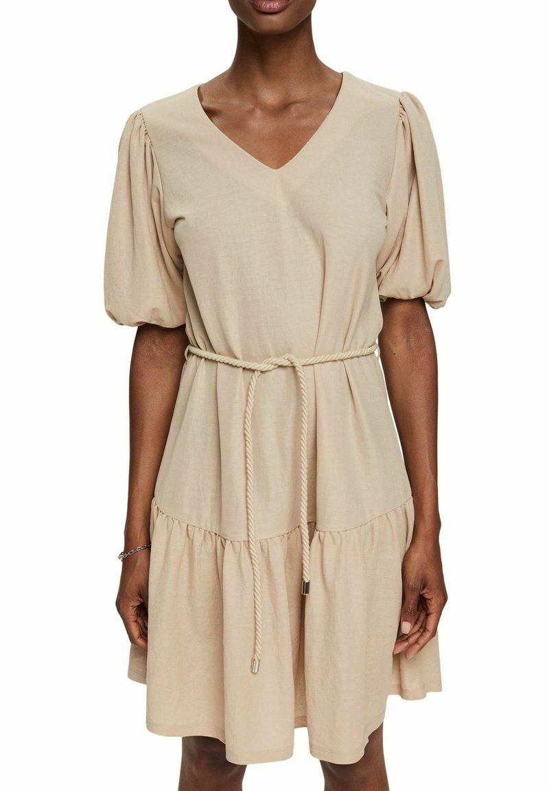 Damen Freizeitkleider | Esprit Collection BALLONÄRMELN, LENZING ECOVERO Freizeitkleid light taupe/taupe - EU79534 Damen Freizeitkleider | Esprit Collection BALLONÄRMELN, LENZING ECOVERO Freizeitkleid light taupe/taupe - EU79534