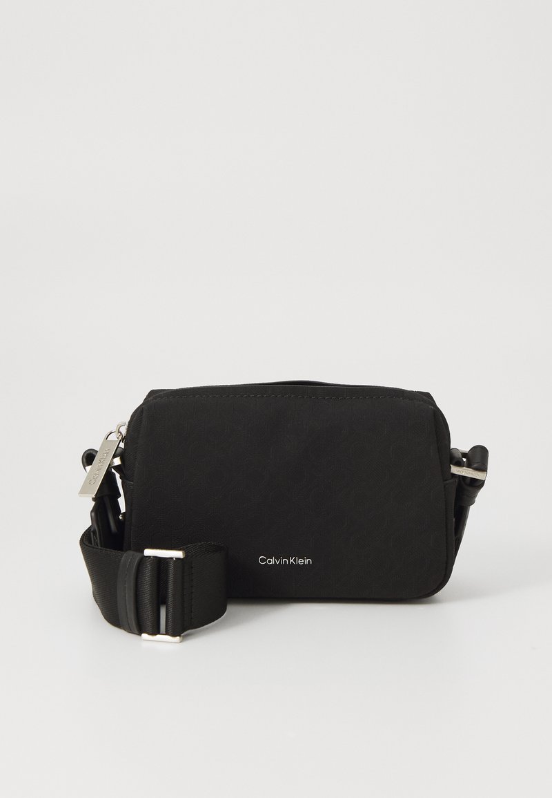 Calvin Klein - MUST CAMERA BAG S MONO - Rankinė per petį - black, Padidinti