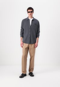 Chemise boutonnée homme neuve Field & Stream Original ... - eBay