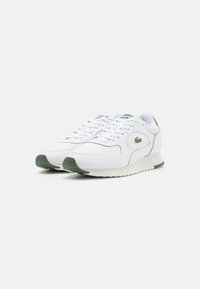 Lacoste LINETRACK - Tenisice - white/green