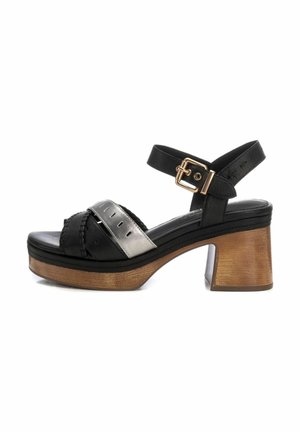 Sandalias con plataforma - black