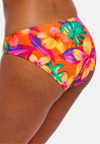 Květinové bikiny ve živé oranžové barvě, zdobené vícebarevnými květinami a zelenými listy. Hladký materiál s elastickým pasem pro pohodlí.