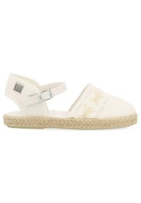 Sandale espadrille blanche avec une semelle en jute tissée, une bride de cheville ajustable et des accents floraux brodés sur la tige en toile.