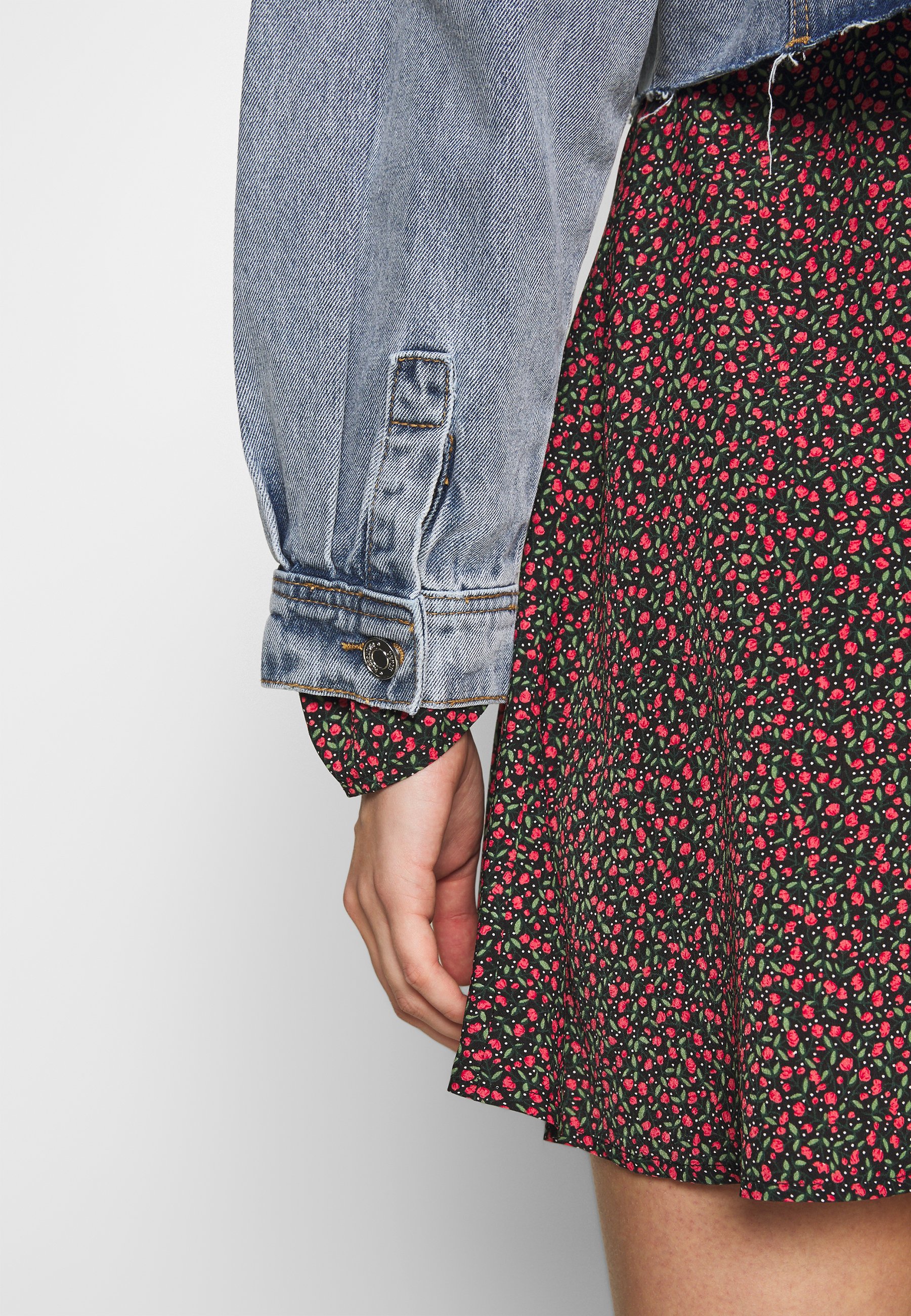 Women CROPPED RAW JACKET - Denim jacket Women CROPPED RAW JACKET - Denim jacket
