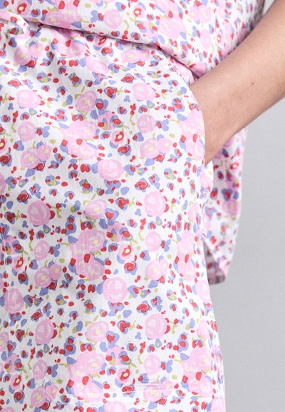 Baum und Pferdgarten NOORA - Nohavice - pink liberty