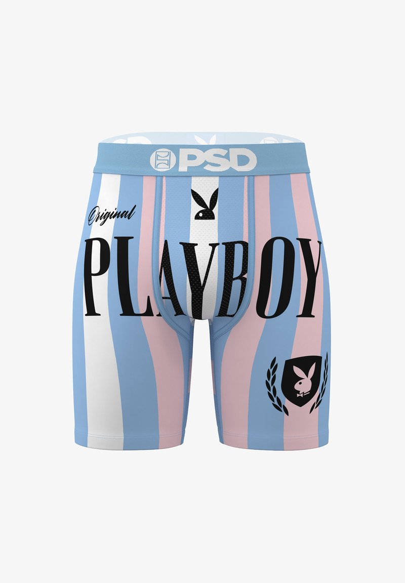 Blauw en roze gestreepte boxershorts met een zwarte tailleband. Voorzien van grote zwarte "PLAYBOY" tekst en logo, en een wit gestippeld paneel.