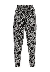 Pantalon noir avec un motif floral cachemire blanc complexe, taille élastique, jambes fuselées.