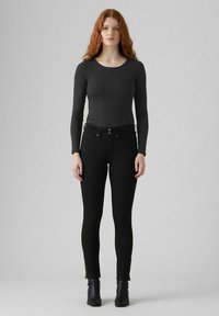 Levi's® ZIP HEM CAMP  - Vaqueros pitillo - soft black