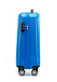 Valise rigide bleue avec un motif en nid d'abeille, deux fermetures éclair, un verrou à combinaison intégré et quatre roues pivotantes.