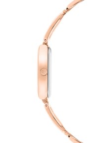 Tynd rosaguld armbåndsur set fra siden med metalrem og urkrone på kassen mod en hvid baggrund.
