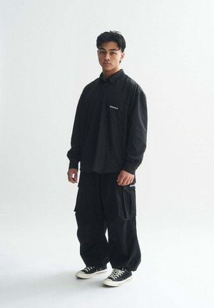 TIMELESS PARACHUTE - Cargo trousers - black